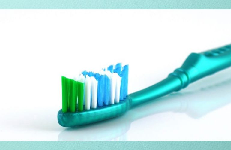 consigli rapidi per il tuo spazzolino da denti manuale